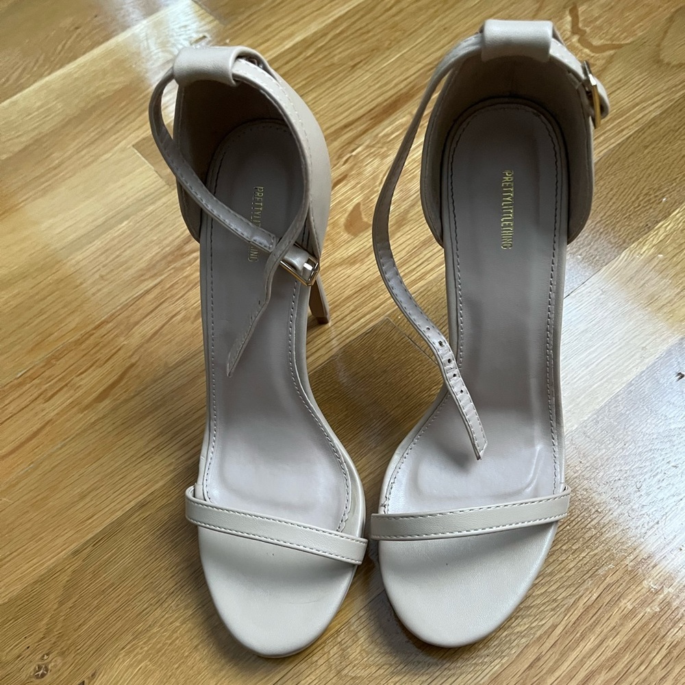 Beige nude heels
